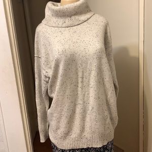 ATHLETA  TURTLENECK SWEATER